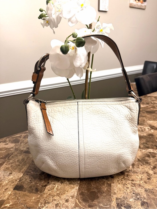 Coach Handbags - vintage Y2K Coach Soho Small/Medium Pebbled Leather Hobo Bag